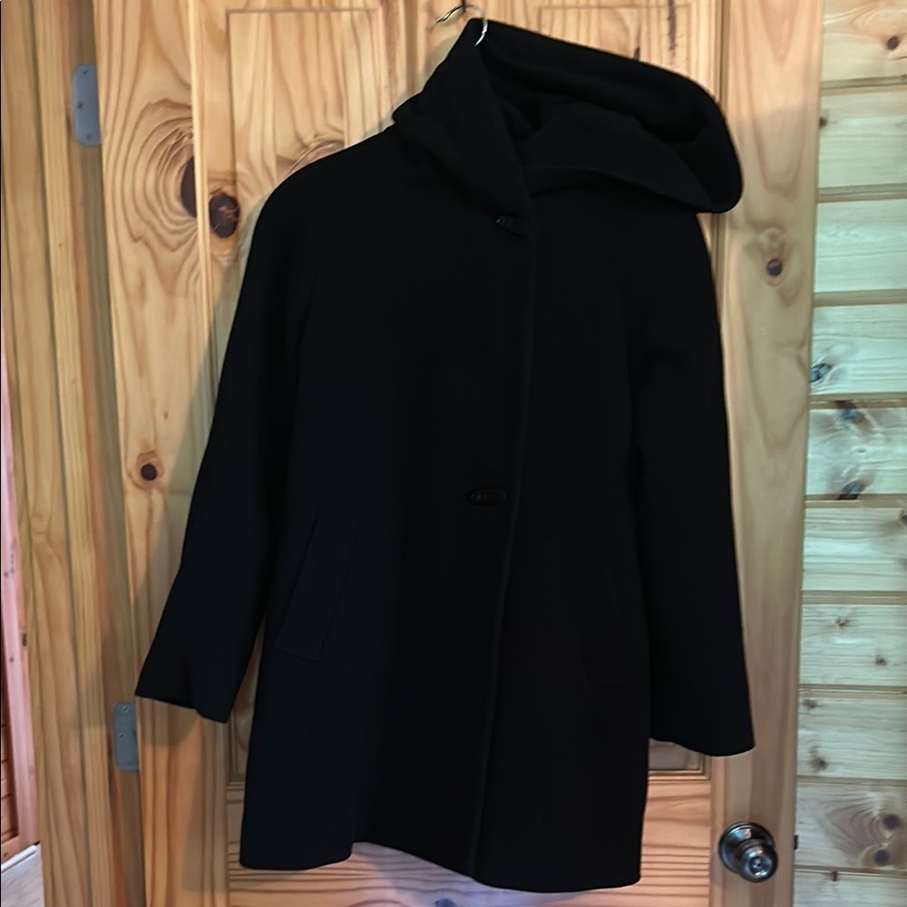 Elegant Black Hooded Women's Coat